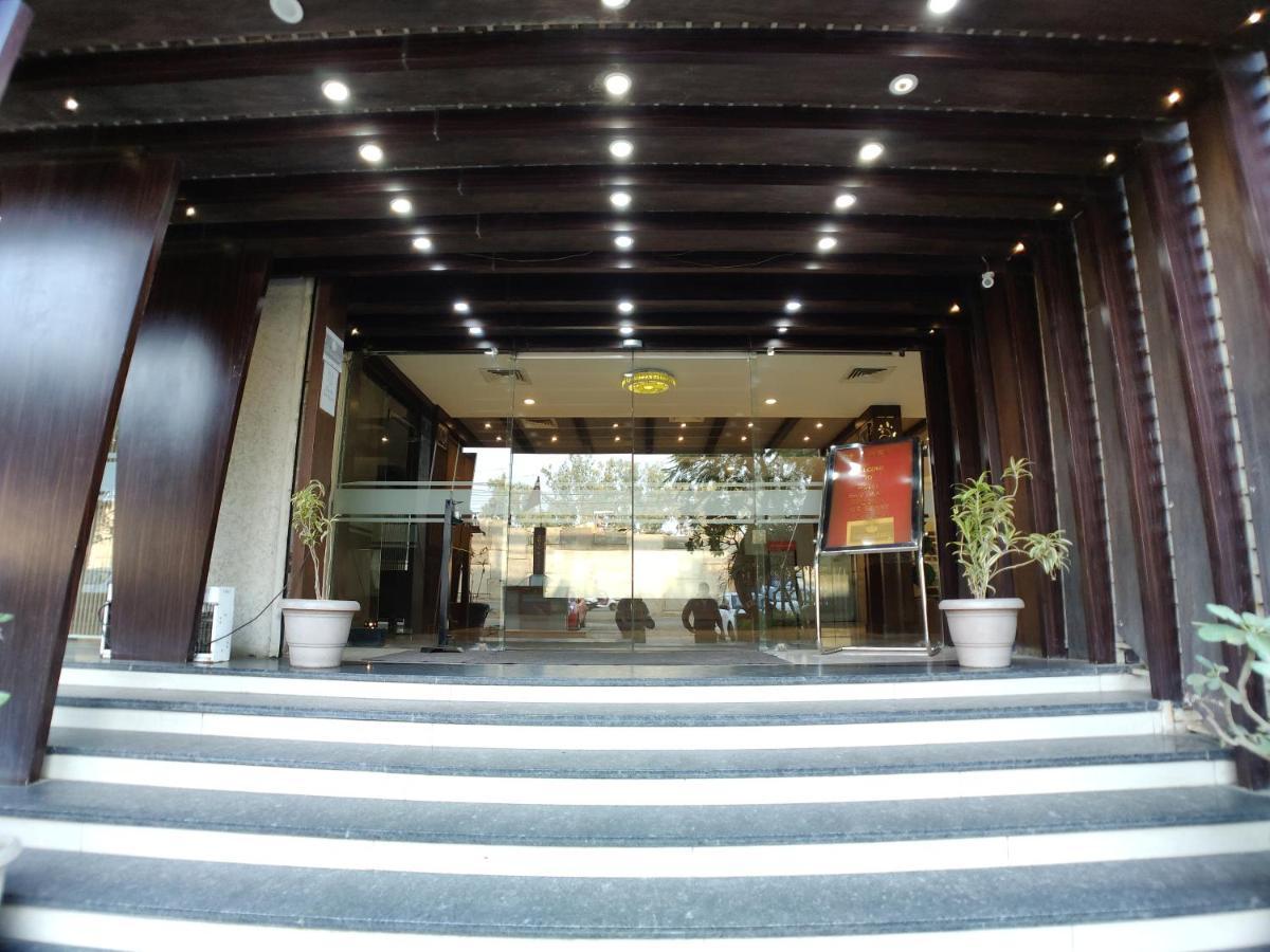 Hotel Shiv Vilas Bhopal Dış mekan fotoğraf